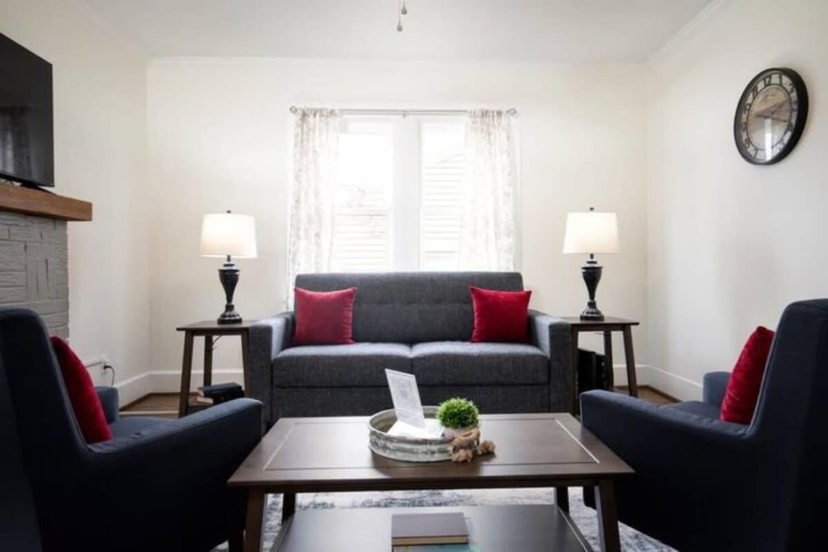 Holiday home Norwood Nugget-tee Off At Golf, Historic Charm *
